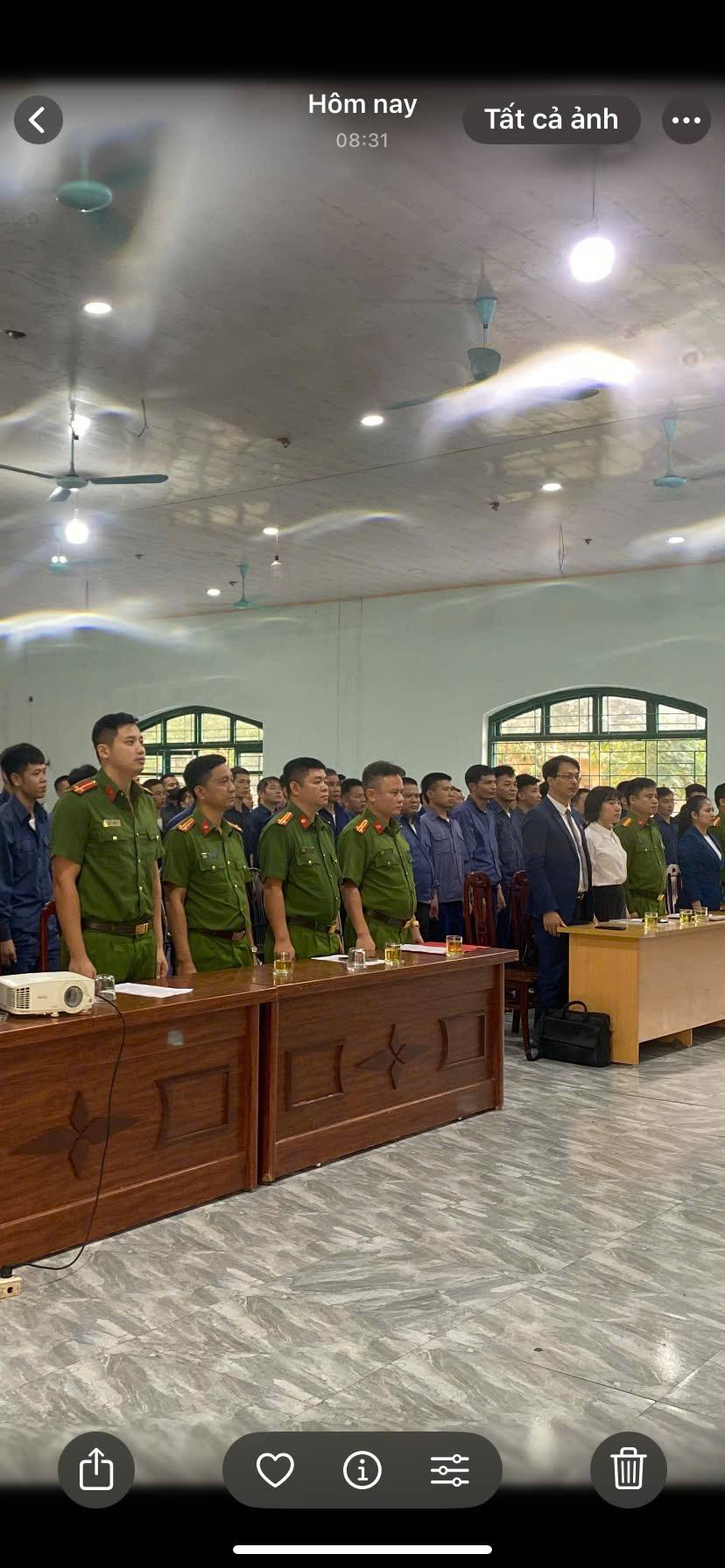 Hợp tác giữa Khoa Luật và LLCT với Cơ sở cai nghiện ma túy số 1, Hưng Yên. Tuyên truyền phổ biến pháp luật cho học viên cai nghiện ma túy.