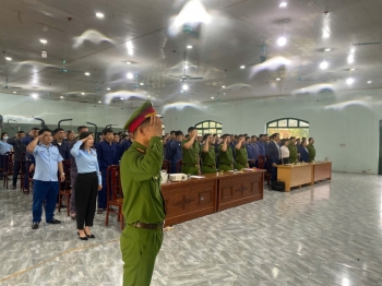 Hợp tác giữa Khoa Luật và LLCT với Cơ sở cai nghiện ma túy số 1, Hưng Yên. Tuyên truyền phổ biến pháp luật cho học viên cai nghiện ma túy.