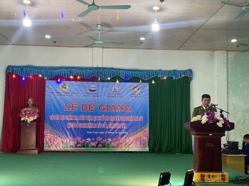 LỄ BẾ GIẢNG CÁC LỚP HỌC CHÍNH TRỊ, PHÁP LUẬT VÀ DẠY NGHỀ CHO HỌC VIÊN TẠI CƠ SỞ CAI NGHIỆN MA TÚY SỐ 1 TỈNH HƯNG YÊN VỚI SỰ THAM GIA GIẢNG DẠY CỦA CÁC GIẢNG VIÊN KHOA LUẬT VÀ LÝ LUẬN CHÍNH TRỊ, TRƯỜNG ĐẠI HỌC THỦY LỢI.